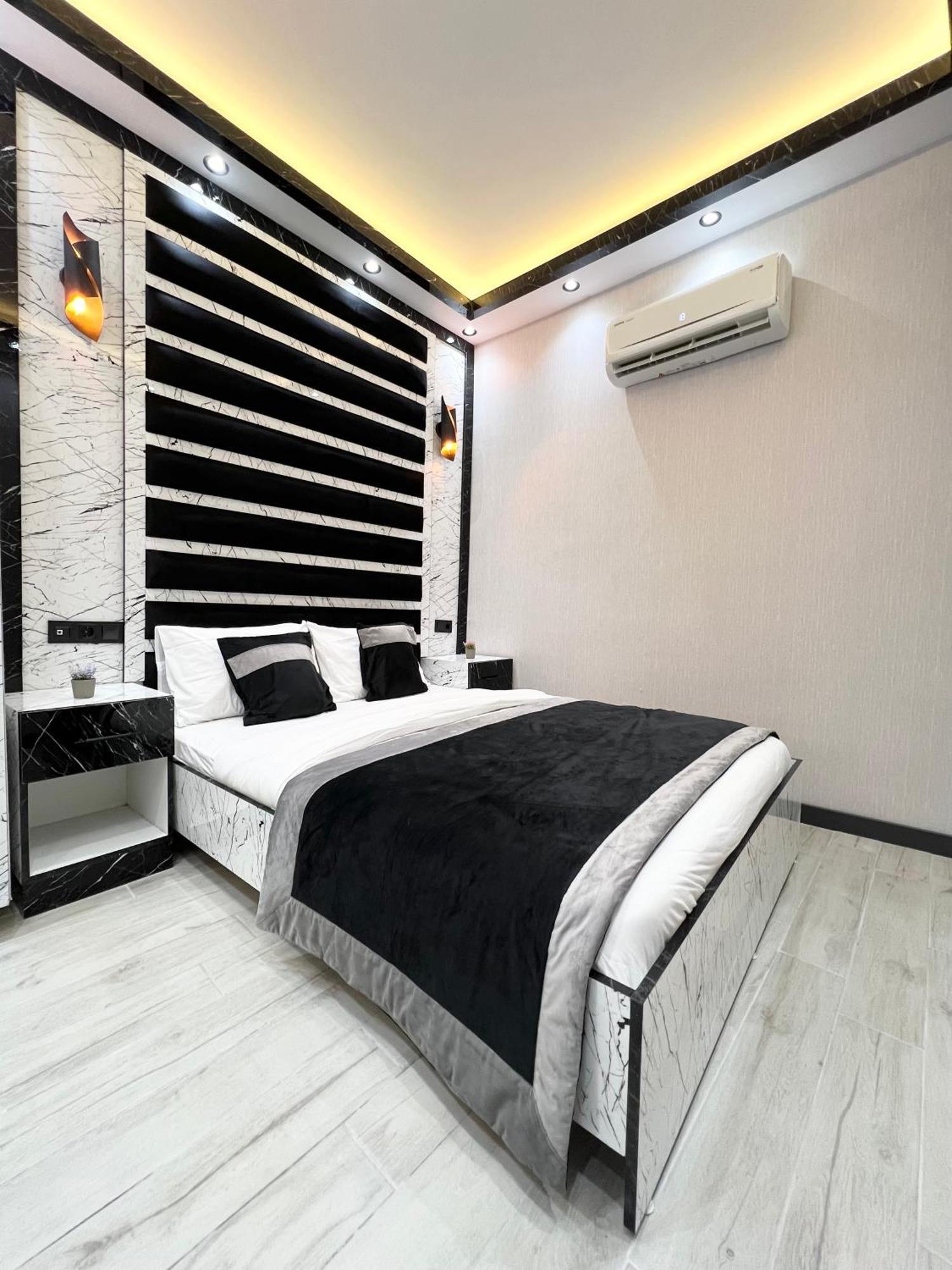 Taksim Larissa Hotel Suites Стамбул Екстер'єр фото