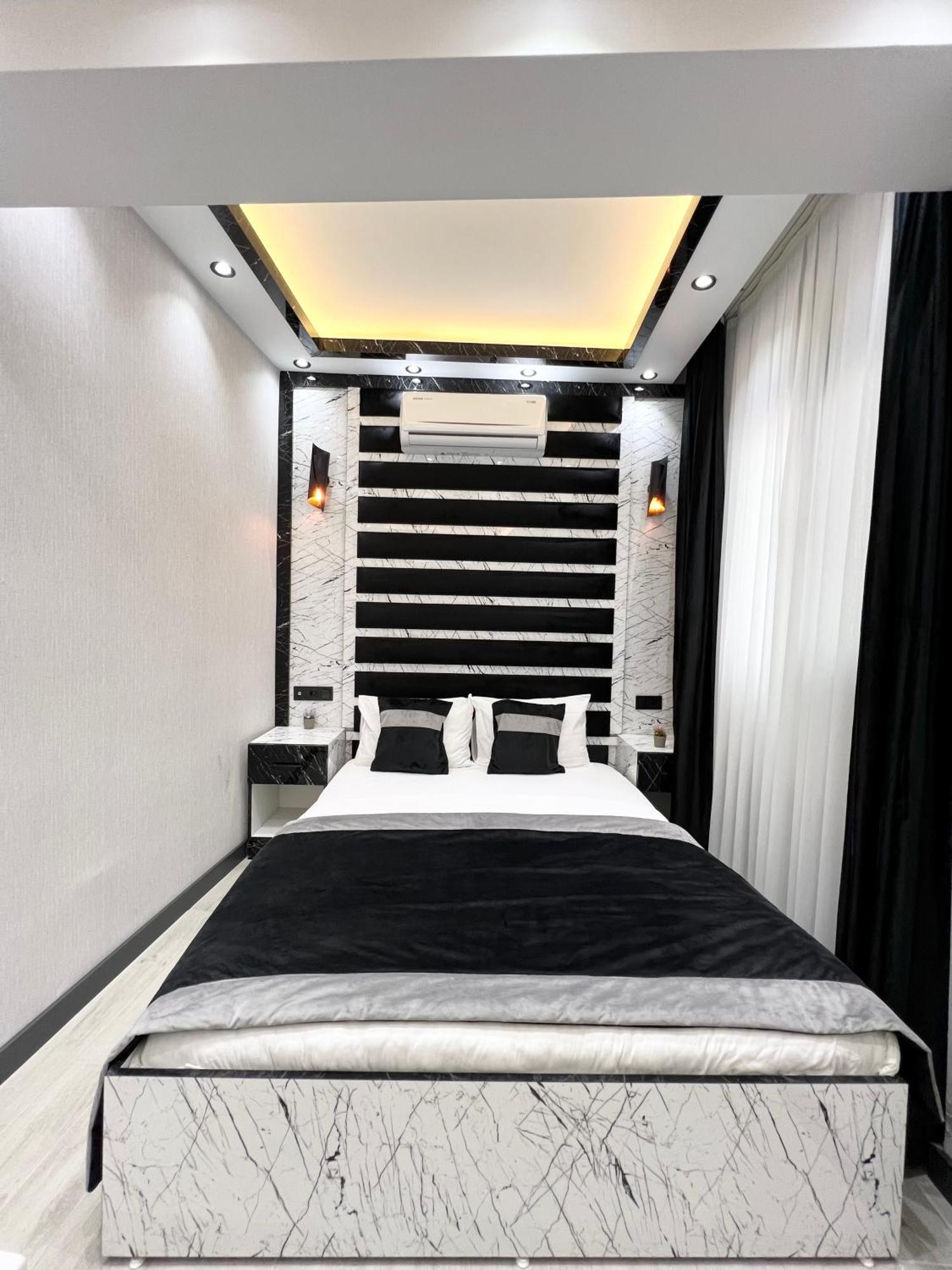 Taksim Larissa Hotel Suites Стамбул Екстер'єр фото