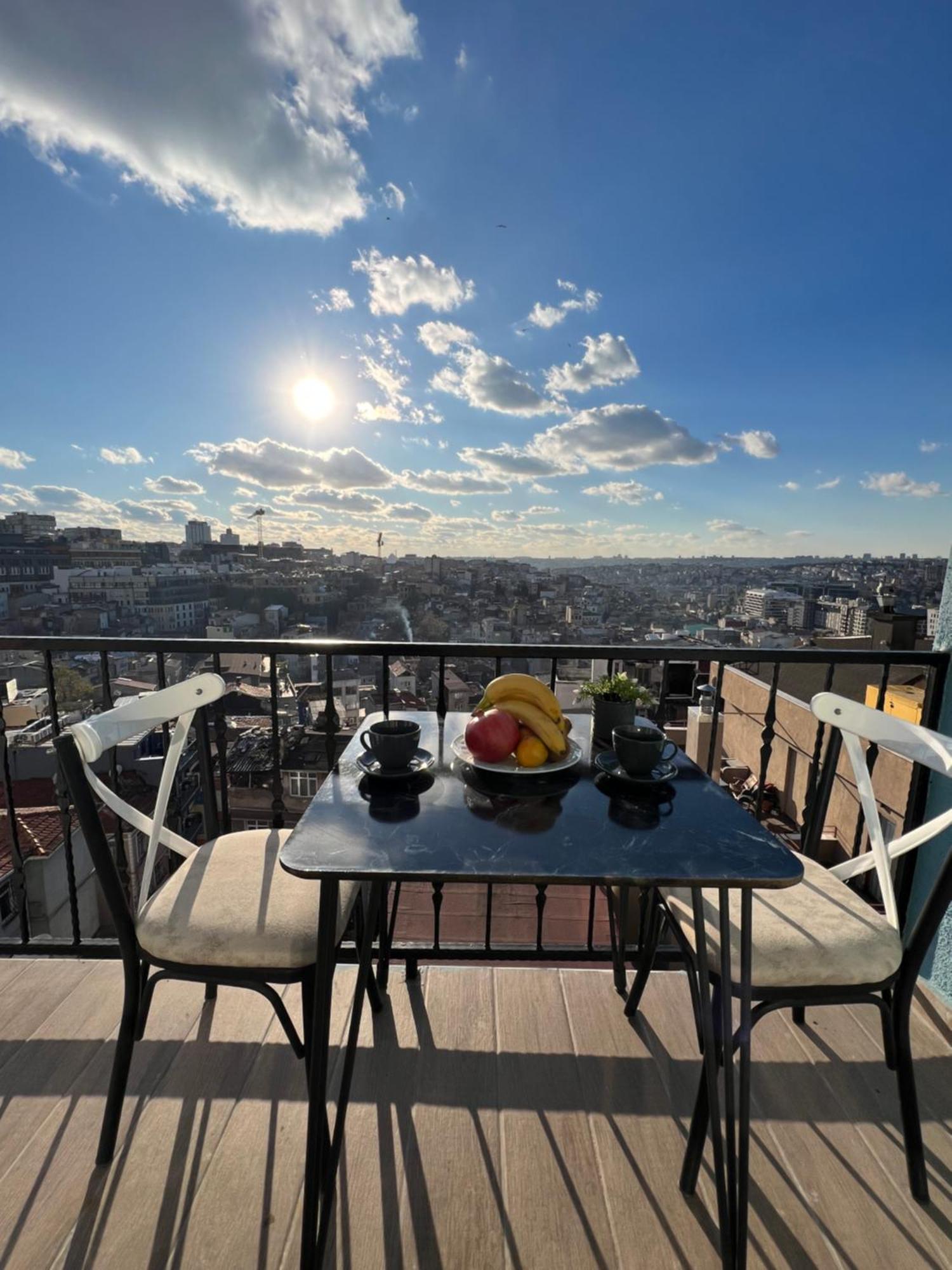Taksim Larissa Hotel Suites Стамбул Екстер'єр фото