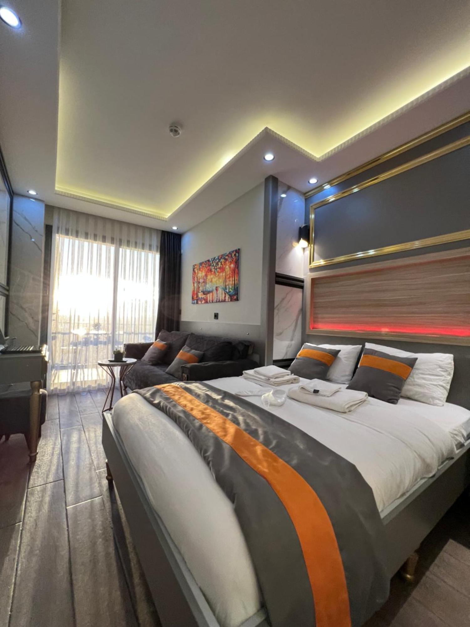 Taksim Larissa Hotel Suites Стамбул Екстер'єр фото