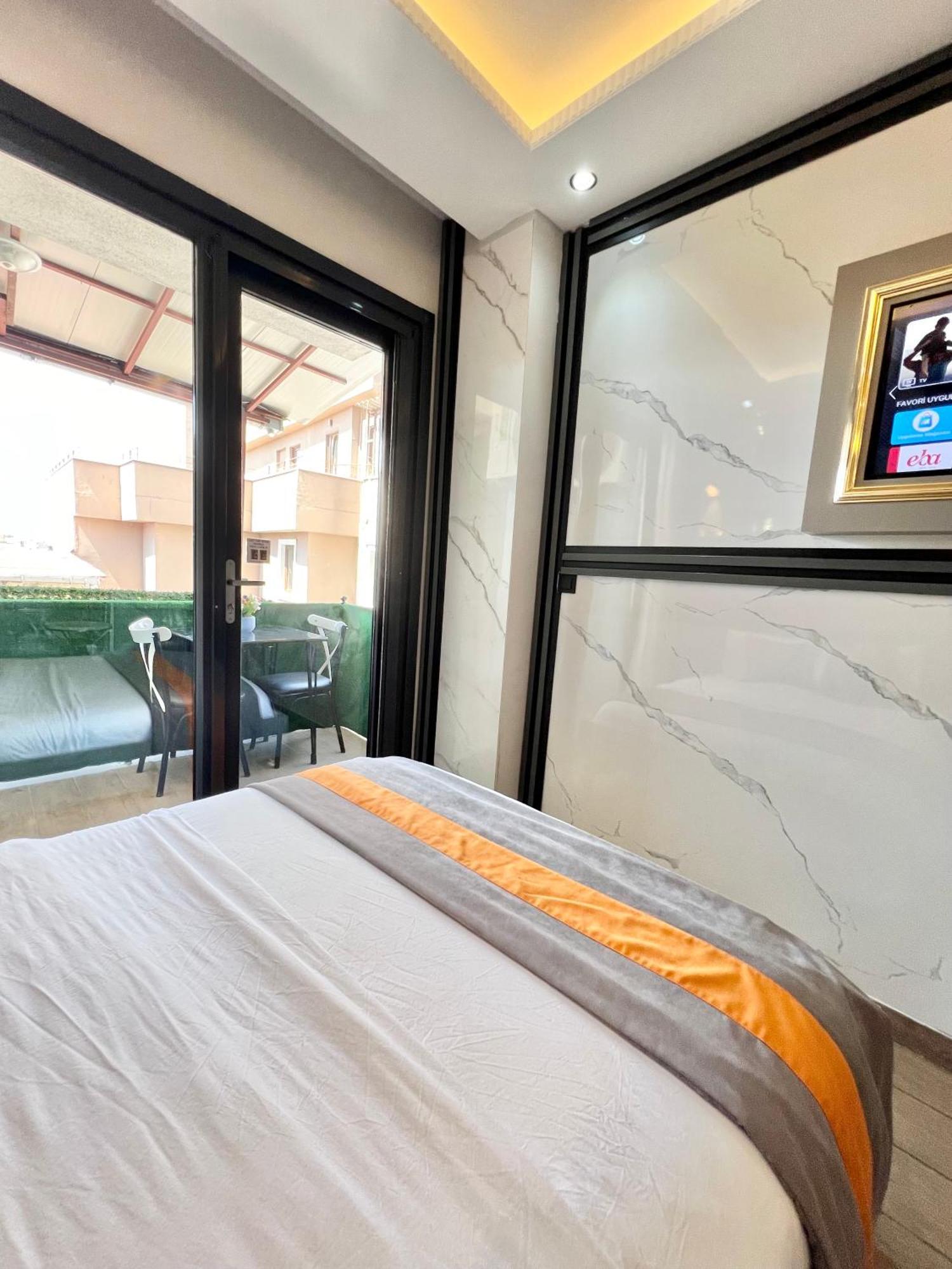 Taksim Larissa Hotel Suites Стамбул Екстер'єр фото