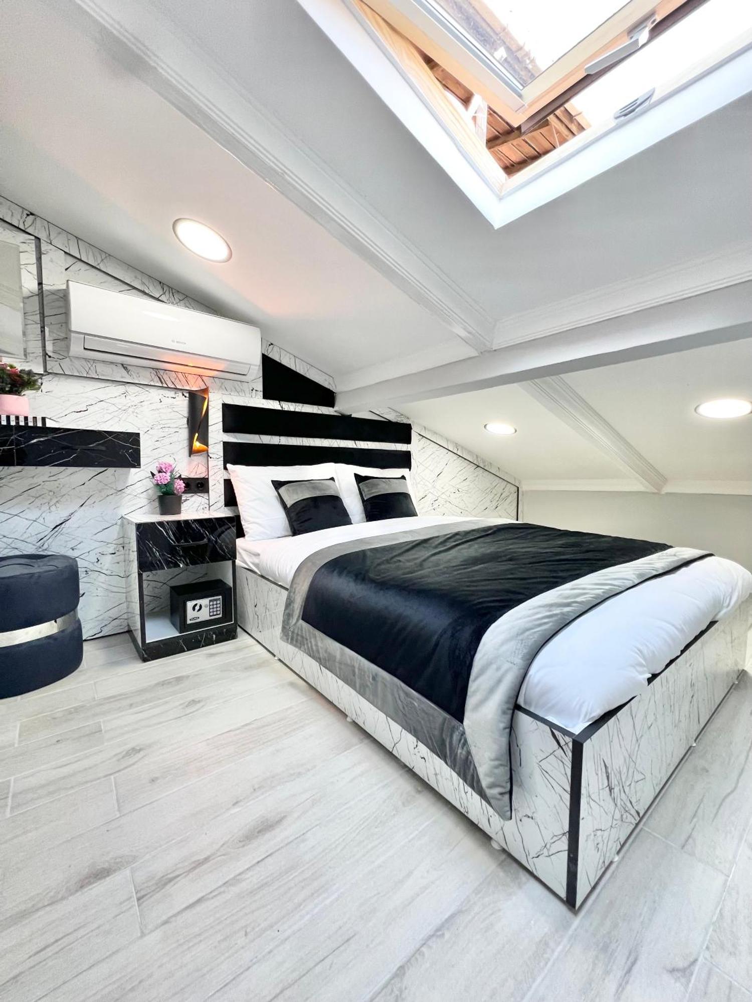 Taksim Larissa Hotel Suites Стамбул Екстер'єр фото