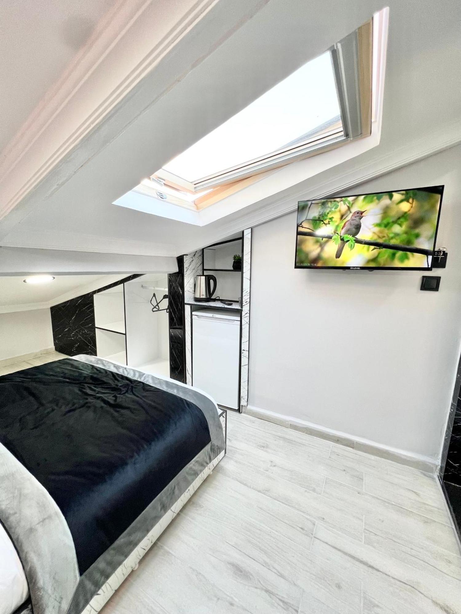 Taksim Larissa Hotel Suites Стамбул Екстер'єр фото